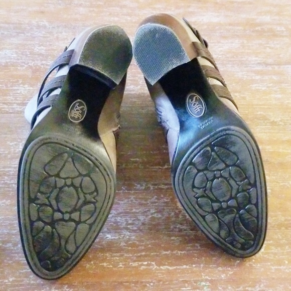 Sofft Arminda Strappy Leather Booties - Picture 8 of 9